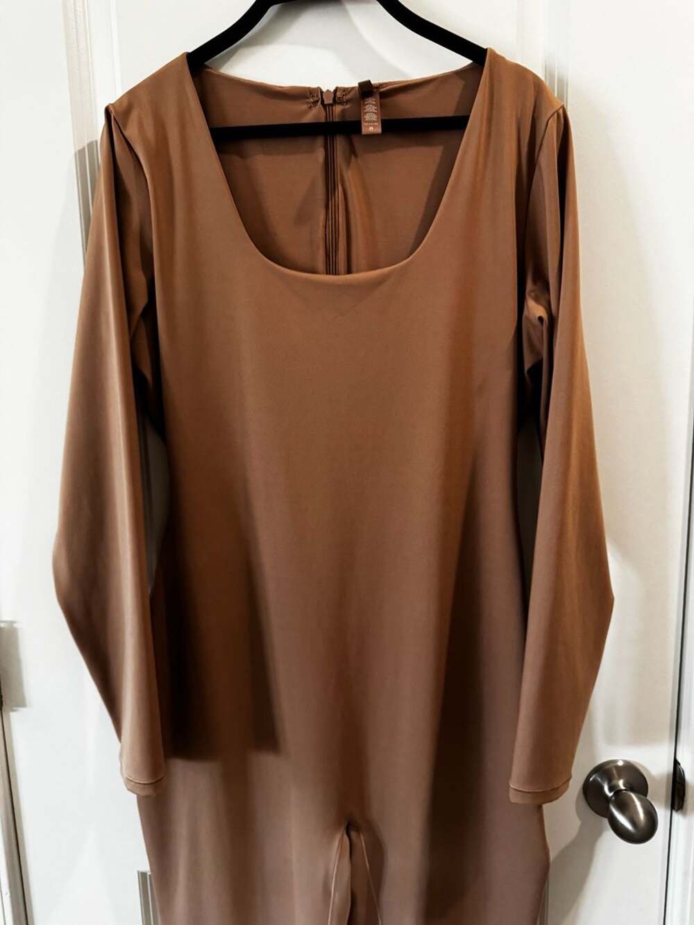 SKIMS All-In-One Scoop Neck Long Sleeve Onesie Catsuit Size 2X Beige